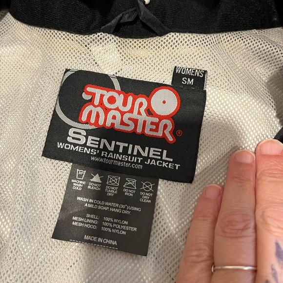 🖤 TOUR MASTER Sentinel Women’s Rain Jacket – S/M – NEW - Picture 3 of 12